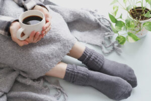 【岡山市で足の冷えにお悩みの方へ】足先が冷たい・靴下を履いても冷える・夜眠れないならあいあい整骨院へ